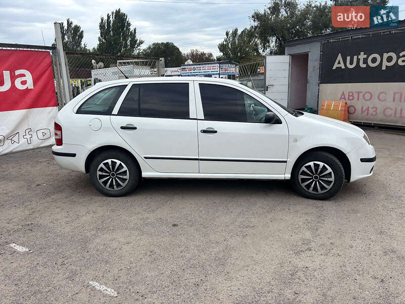 Універсал Skoda Fabia 2006 в Запоріжжі