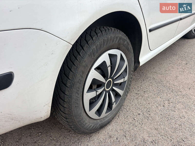 Універсал Skoda Fabia 2006 в Запоріжжі