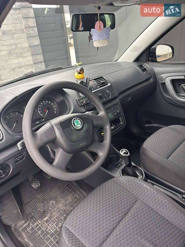 Хэтчбек Skoda Fabia 2012 в Костополе