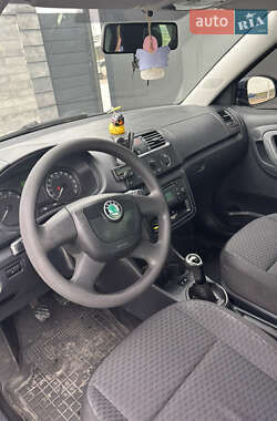 Хэтчбек Skoda Fabia 2012 в 