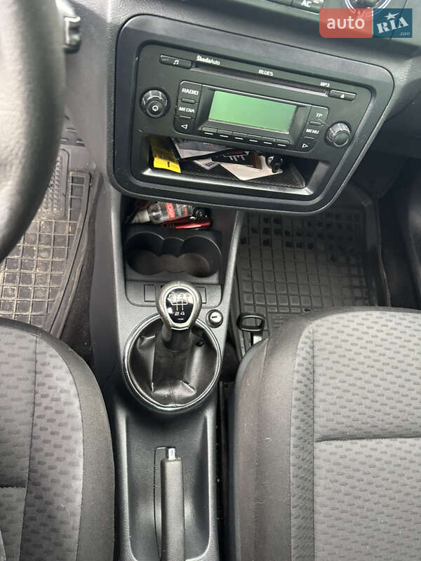 Хэтчбек Skoda Fabia 2012 в Костополе