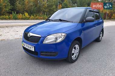 Хетчбек Skoda Fabia 2008 в Дніпрі