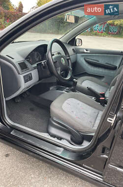 Хэтчбек Skoda Fabia 2001 в 