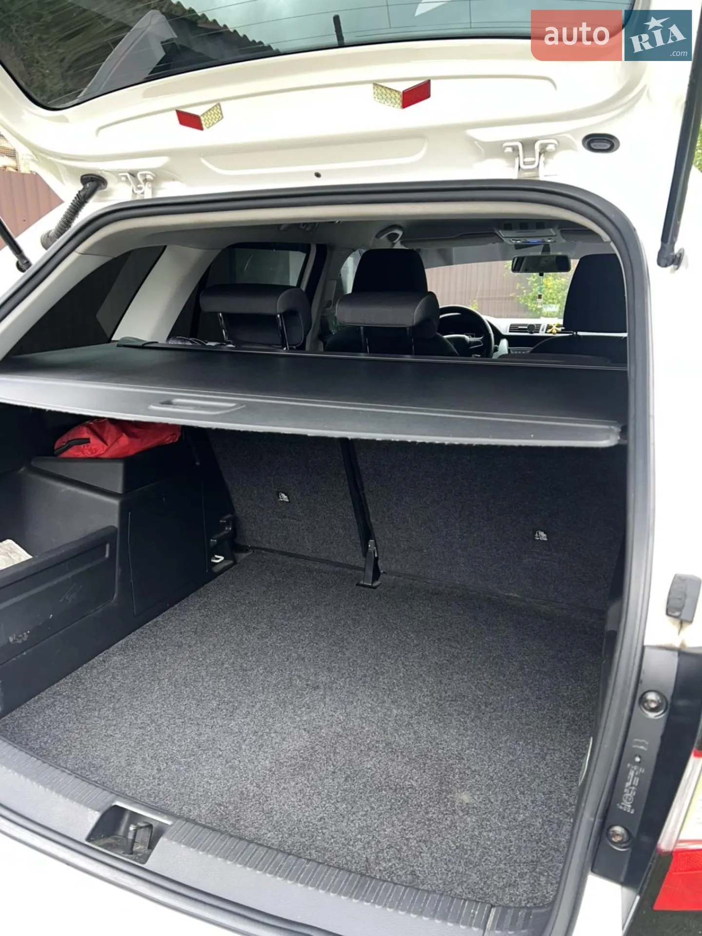 2015 Skoda Fabia - мініатюра 2