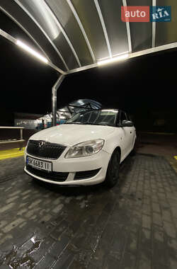 Хетчбек Skoda Fabia 2011 в Рівному