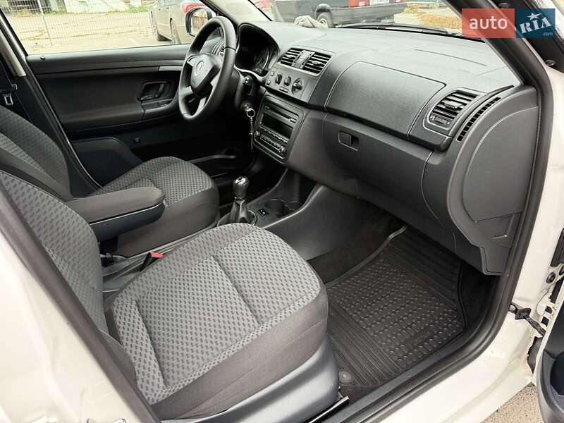 Универсал Skoda Fabia 2013 в Полтаве
