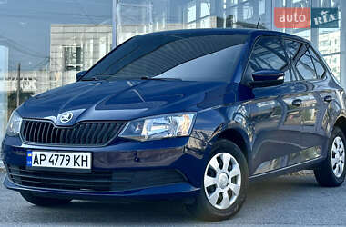 Хэтчбек Skoda Fabia 2017 в 