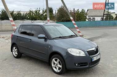 Хэтчбек Skoda Fabia 2008 в 