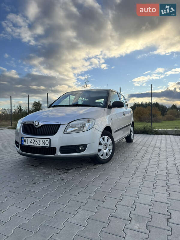 Хэтчбек Skoda Fabia 2007 в 