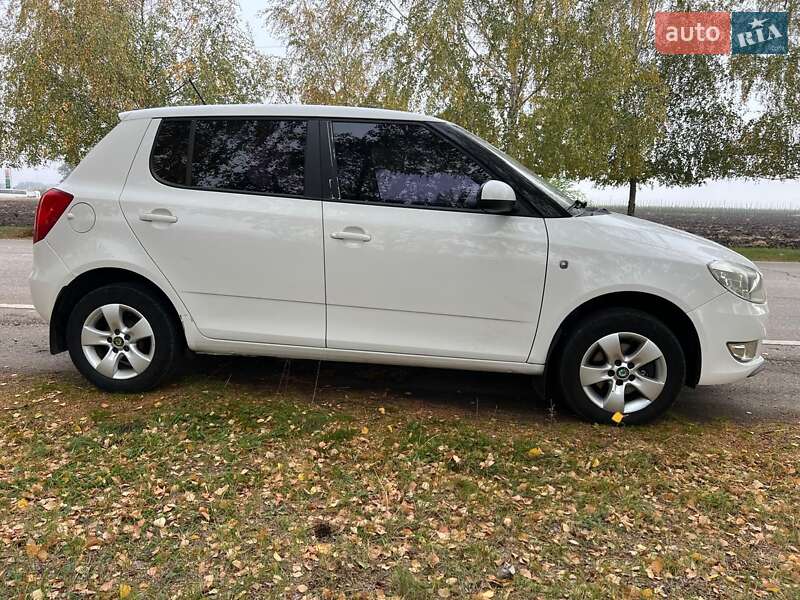 Хетчбек Skoda Fabia 2012 в Дніпрі фото 8 Хетчбек Skoda Fabia 2012 в Дніпрі