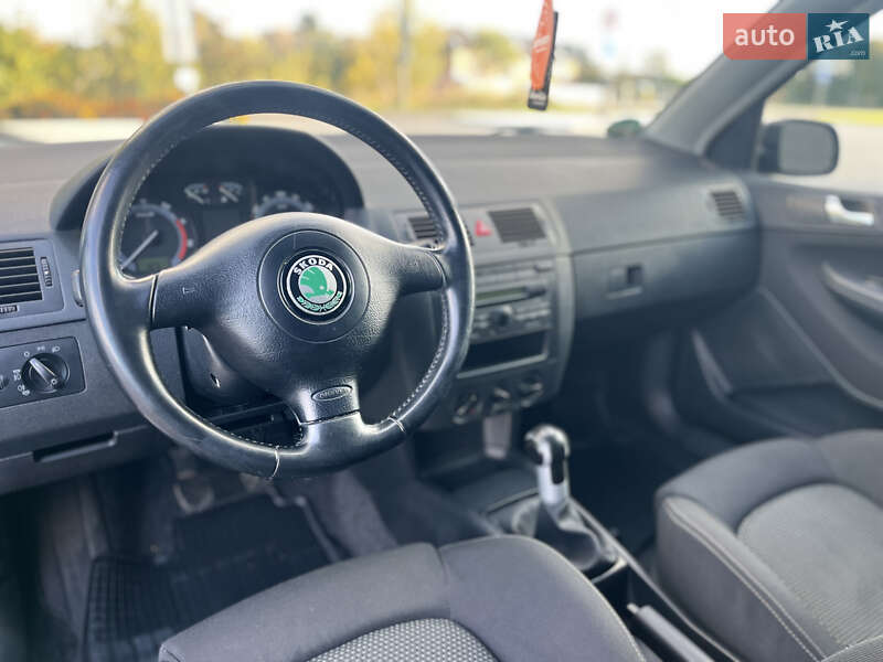 Хэтчбек Skoda Fabia 2005 в Владимире фото 23 Хэтчбек Skoda Fabia 2005 в Владимире