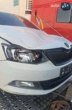Хэтчбек Skoda Fabia 2015 в 
