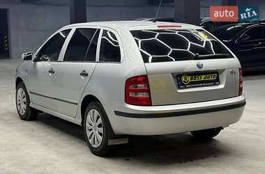 Универсал Skoda Fabia 2004 в  фото 4 Универсал Skoda Fabia 2004 в