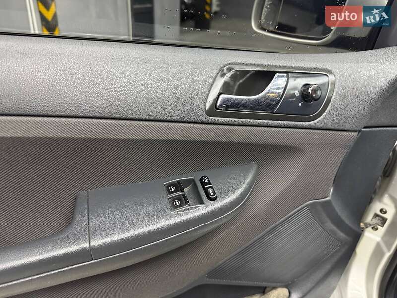 Универсал Skoda Fabia 2004 в Черновцах
