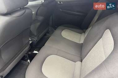 Универсал Skoda Fabia 2004 в  фото 12 Универсал Skoda Fabia 2004 в