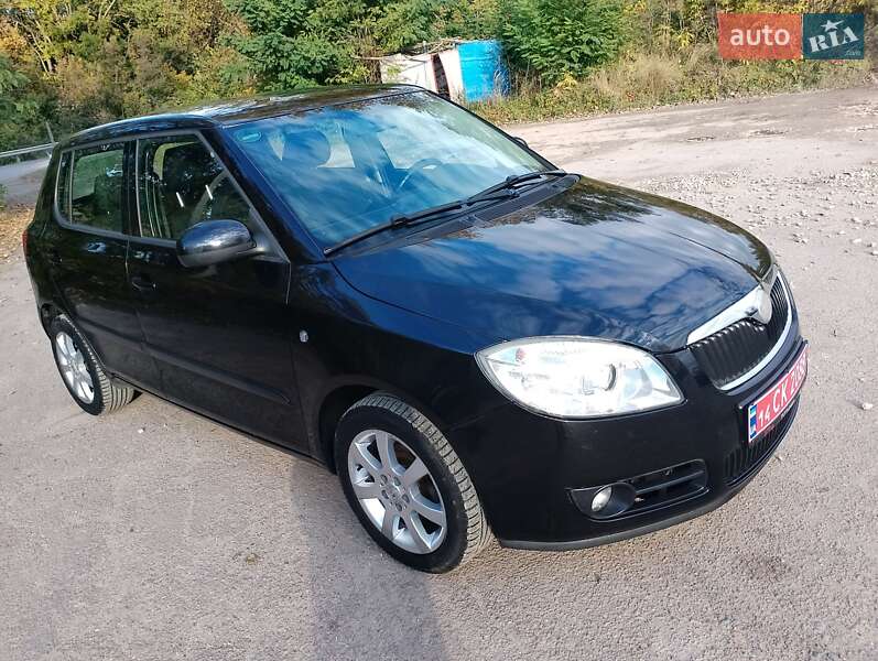 Хэтчбек Skoda Fabia 2008 в Тернополе