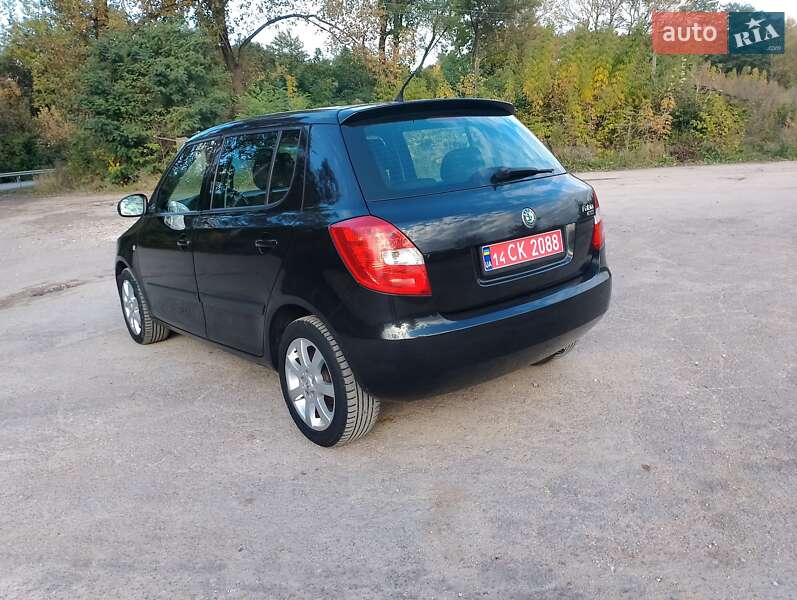 Хэтчбек Skoda Fabia 2008 в Тернополе