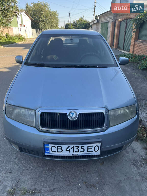 Седан Skoda Fabia 2002 в Чернигове