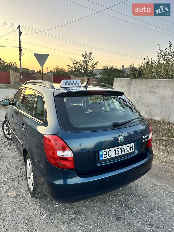 Универсал Skoda Fabia 2012 в Новомосковске