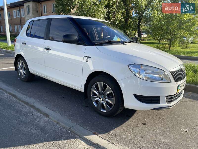 Хэтчбек Skoda Fabia 2011 в Киеве фото 8 Хэтчбек Skoda Fabia 2011 в Киеве