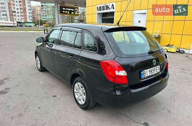 Универсал Skoda Fabia 2010 в Полтаве