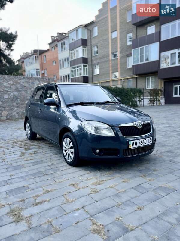 Хэтчбек Skoda Fabia 2008 в Ахтырке