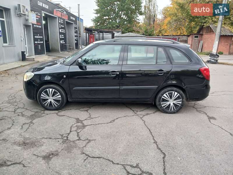 Универсал Skoda Fabia 2009 в Чернигове