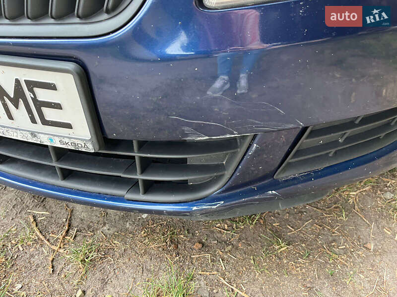 Хэтчбек Skoda Fabia 2011 в Львове