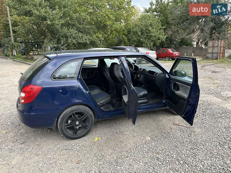 Универсал Skoda Fabia 2011 в Кривом Роге фото 3 Универсал Skoda Fabia 2011 в Кривом Роге