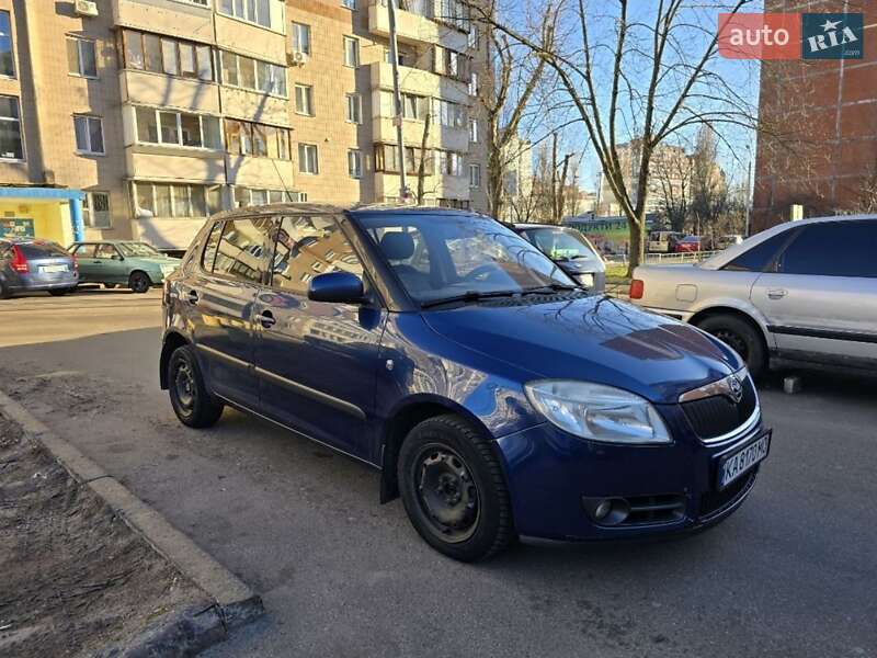 Хетчбек Skoda Fabia 2008 в Києві фото 3 Хетчбек Skoda Fabia 2008 в Києві