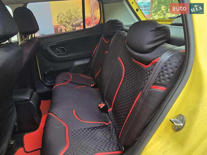 Хетчбек Skoda Fabia 2012 в Києві фото 3 Хетчбек Skoda Fabia 2012 в Києві