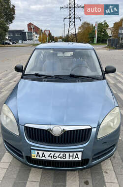 Хэтчбек Skoda Fabia 2007 в Львове