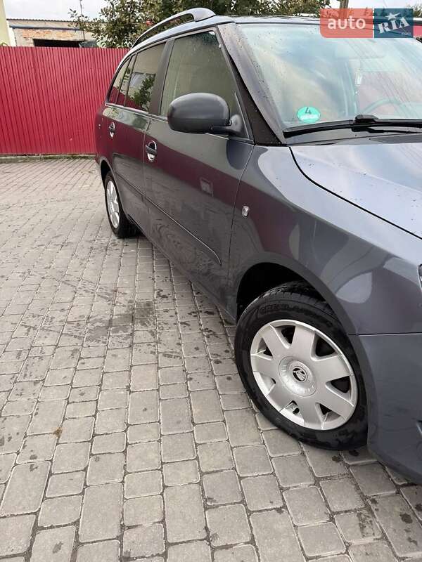Универсал Skoda Fabia 2011 в Каменке-Бугской