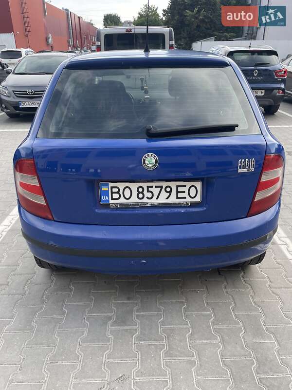 Хэтчбек Skoda Fabia 2004 в Тернополе