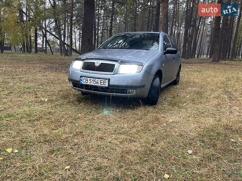 Хетчбек Skoda Fabia 2004 в Чернігові