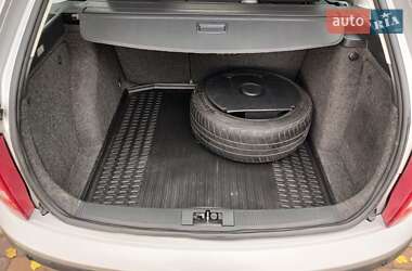 Универсал Skoda Fabia 2004 в  фото 18 Универсал Skoda Fabia 2004 в