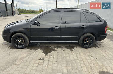 Универсал Skoda Fabia 2007 в  фото 4 Универсал Skoda Fabia 2007 в