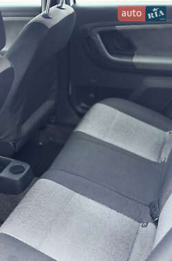 Хэтчбек Skoda Fabia 2009 в  фото 23 Хэтчбек Skoda Fabia 2009 в