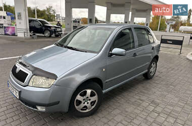 Хэтчбек Skoda Fabia 2002 в 