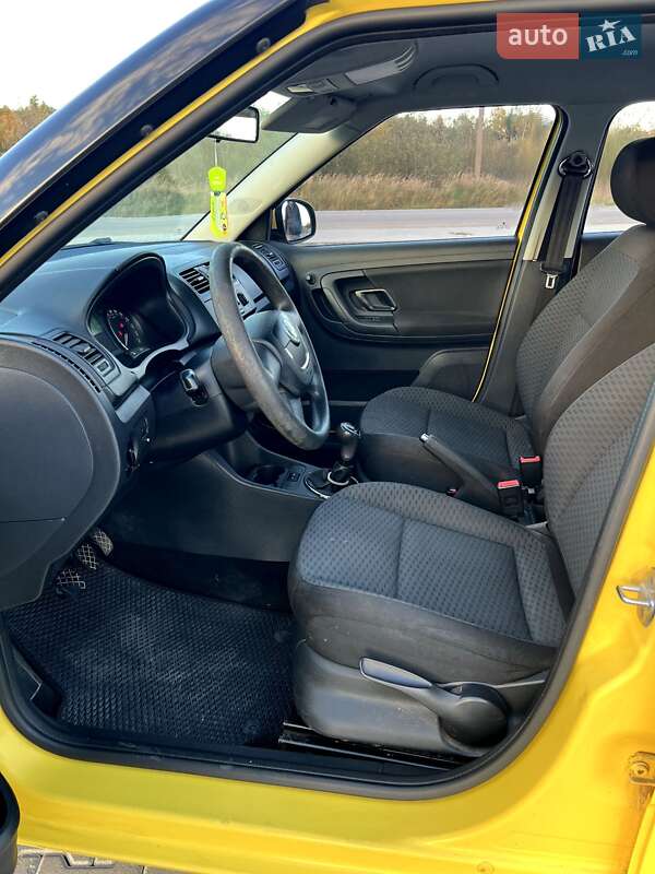 Хэтчбек Skoda Fabia 2012 в Львове фото 4 Хэтчбек Skoda Fabia 2012 в Львове