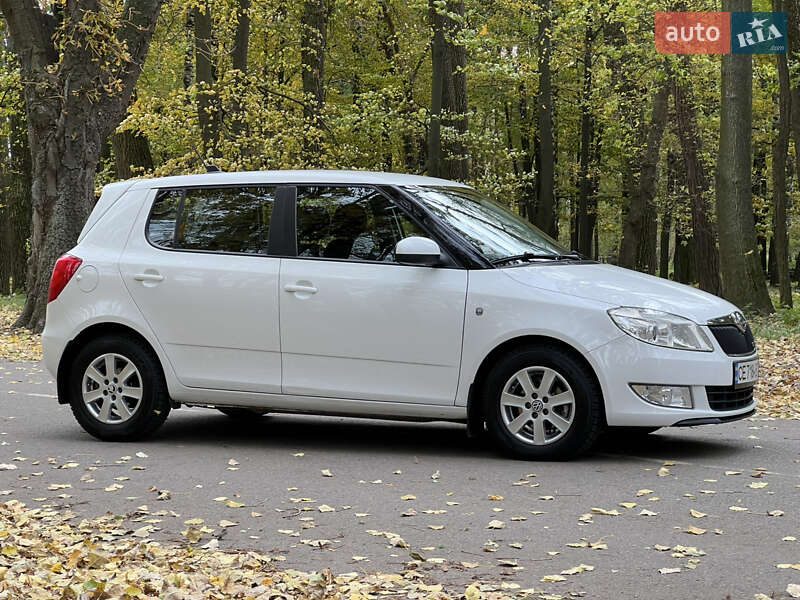 Хетчбек Skoda Fabia 2013 в Чернівцях