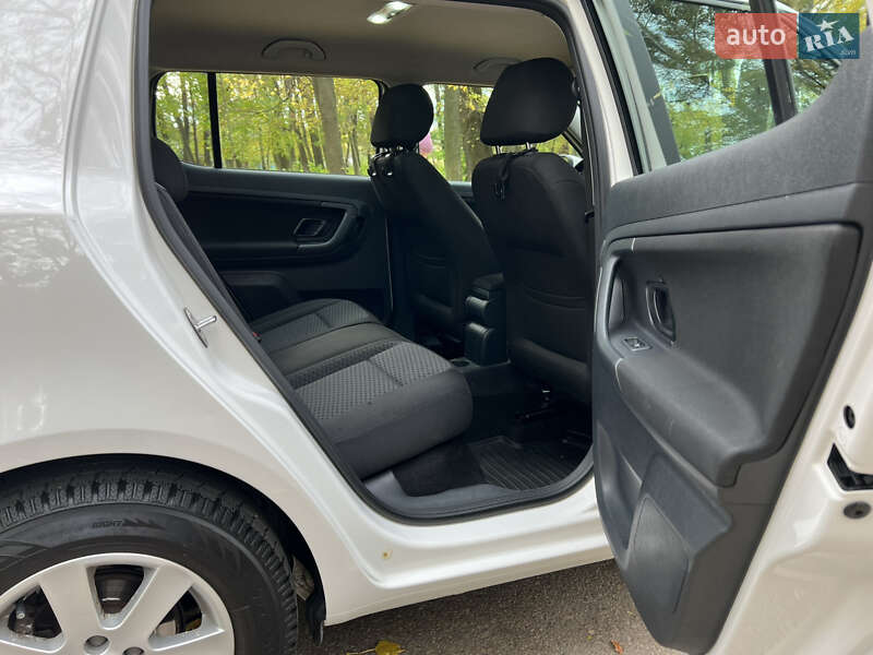 Хетчбек Skoda Fabia 2013 в Чернівцях