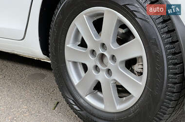 Хэтчбек Skoda Fabia 2013 в 