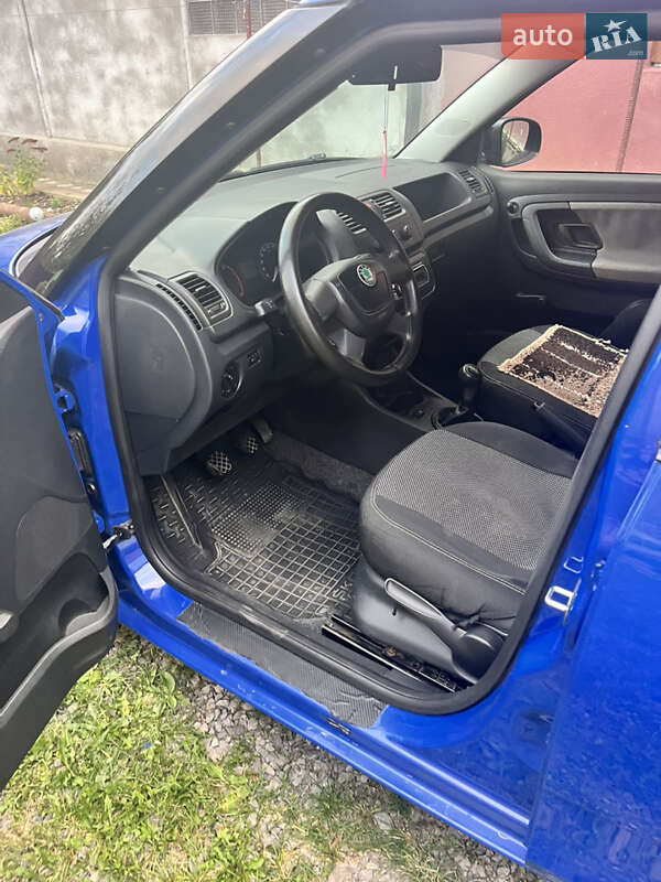 Хэтчбек Skoda Fabia 2009 в Мукачево