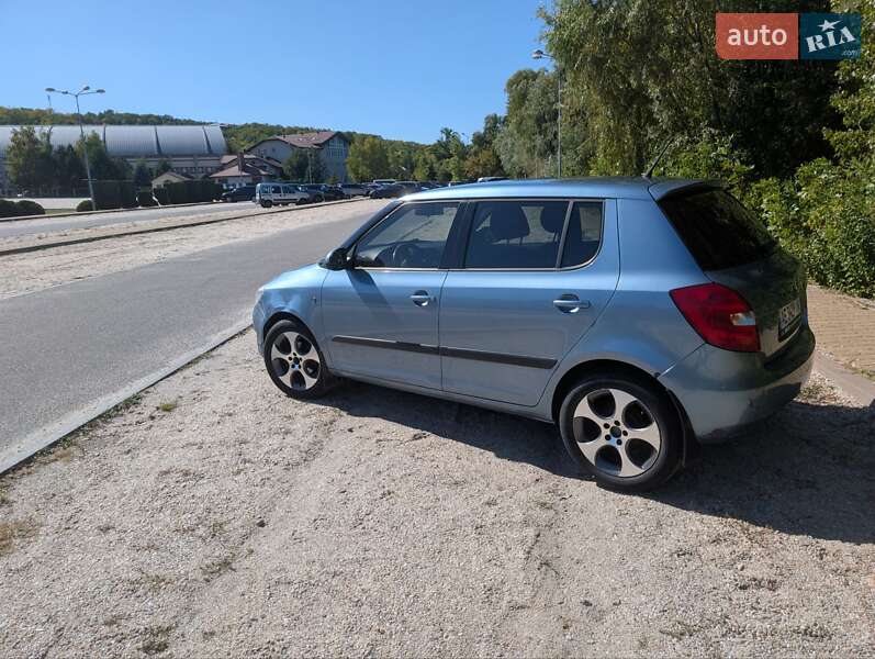 Хэтчбек Skoda Fabia 2010 в Днепре фото 5 Хэтчбек Skoda Fabia 2010 в Днепре