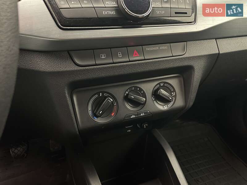 Хетчбек Skoda Fabia 2018 в Києві