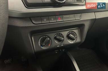 Хэтчбек Skoda Fabia 2018 в 