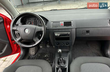 Хетчбек Skoda Fabia 2006 в  фото 8 Хетчбек Skoda Fabia 2006 в
