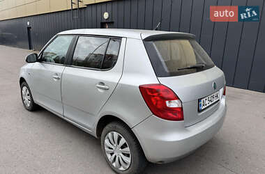 Хэтчбек Skoda Fabia 2012 в 