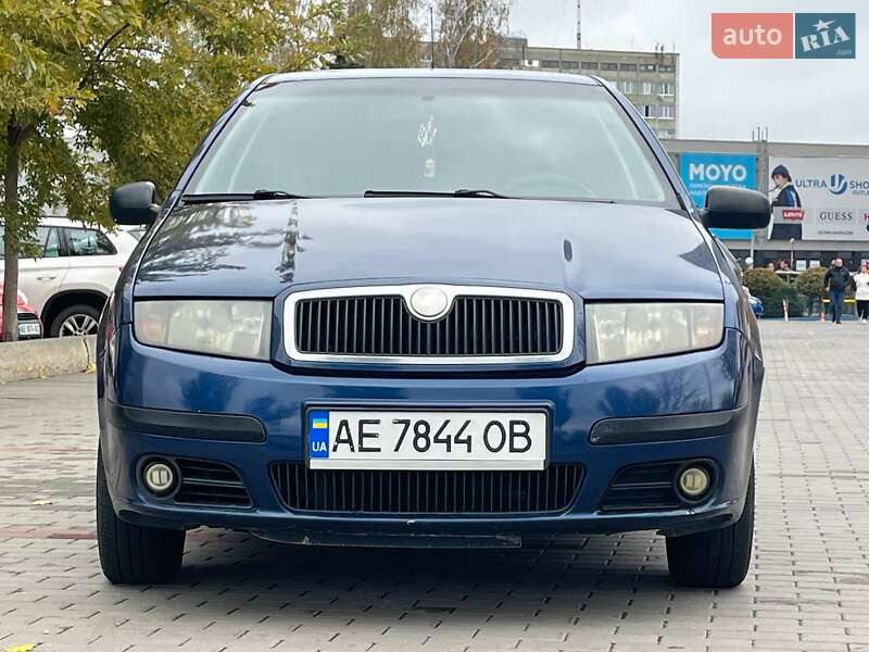 Хэтчбек Skoda Fabia 2007 в Днепре